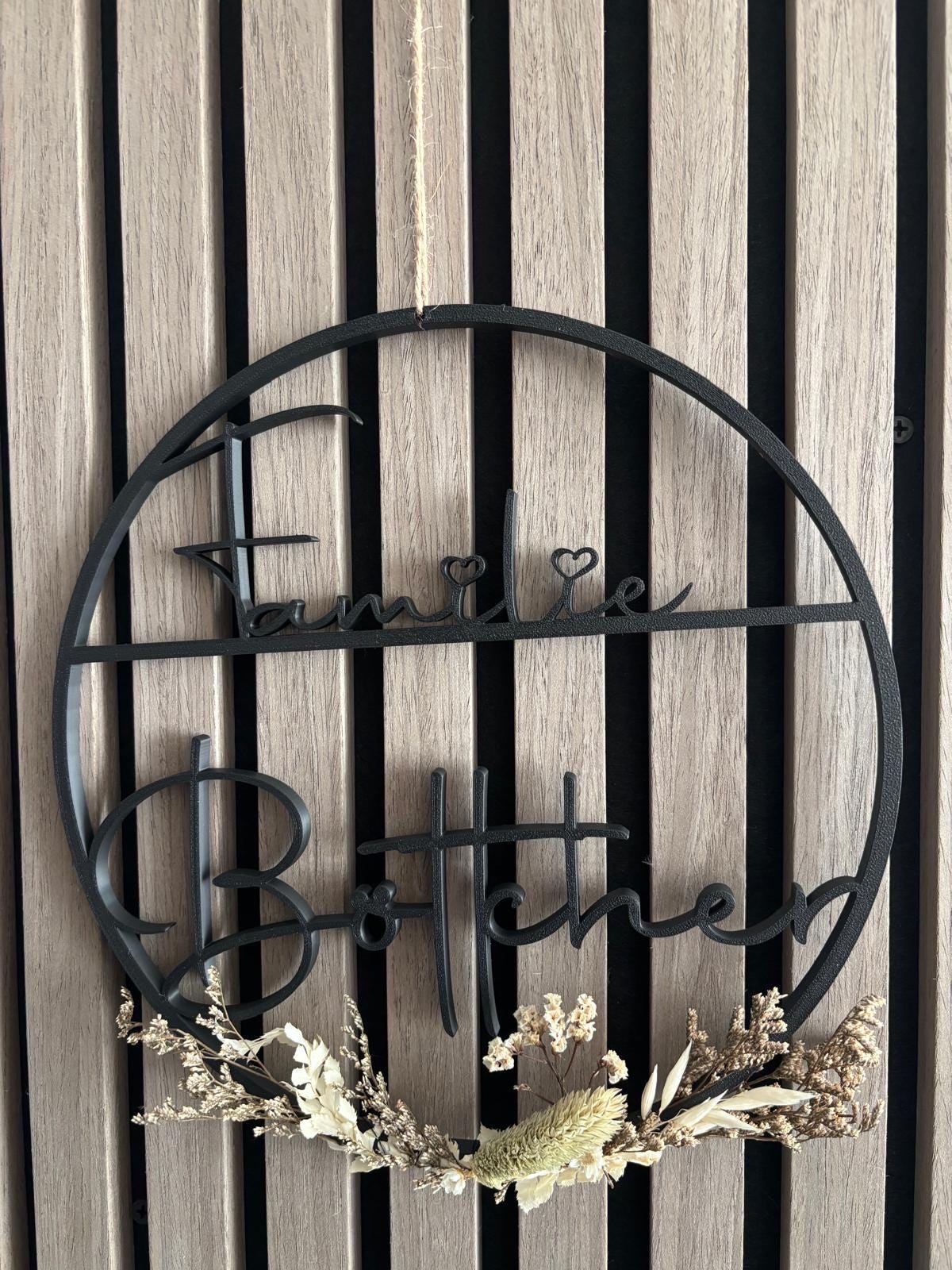 Türschild personalisiert / Familienschild  / 3D / 3D-Druck / Nach Wunsch / Namenstürschild / mit Deko / personalisiertes Geschenk / Türkranz (etsy image id: 8017797279)