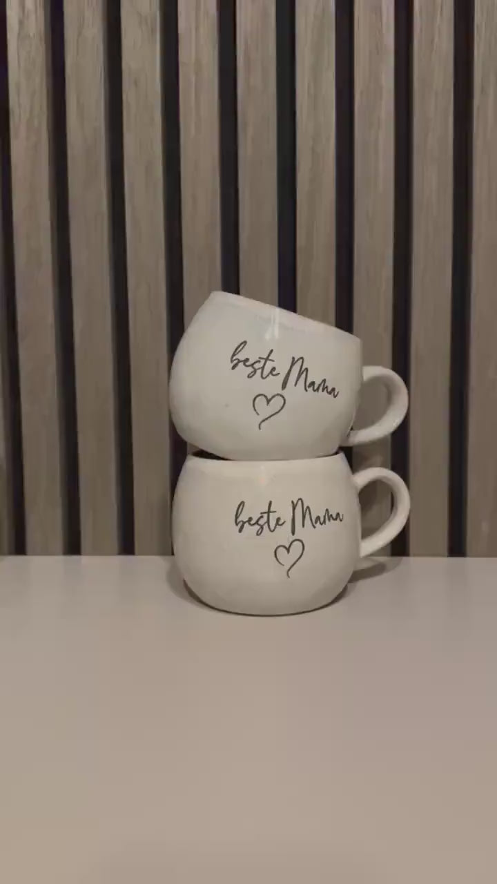 Personalisierte Tasse mit Gravur Namen | Geschenk für Mama | Geburtstagsgeschenk Frau | individuelle Keramiktasse